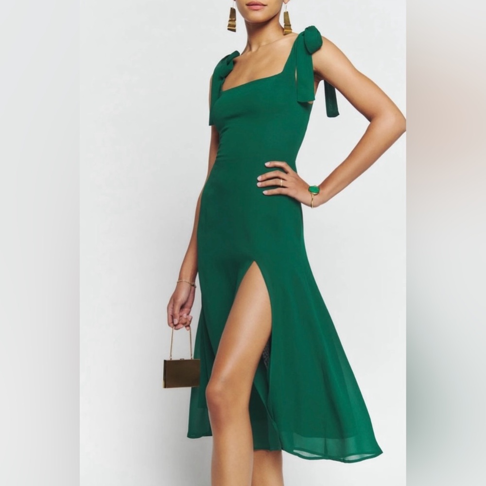 REFORMATION Twilight Dress in Emerald💚 - Picture 2 of 11
